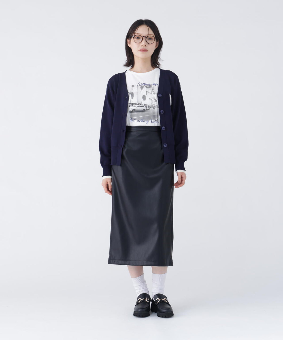 167cm B: W:58 H:84
