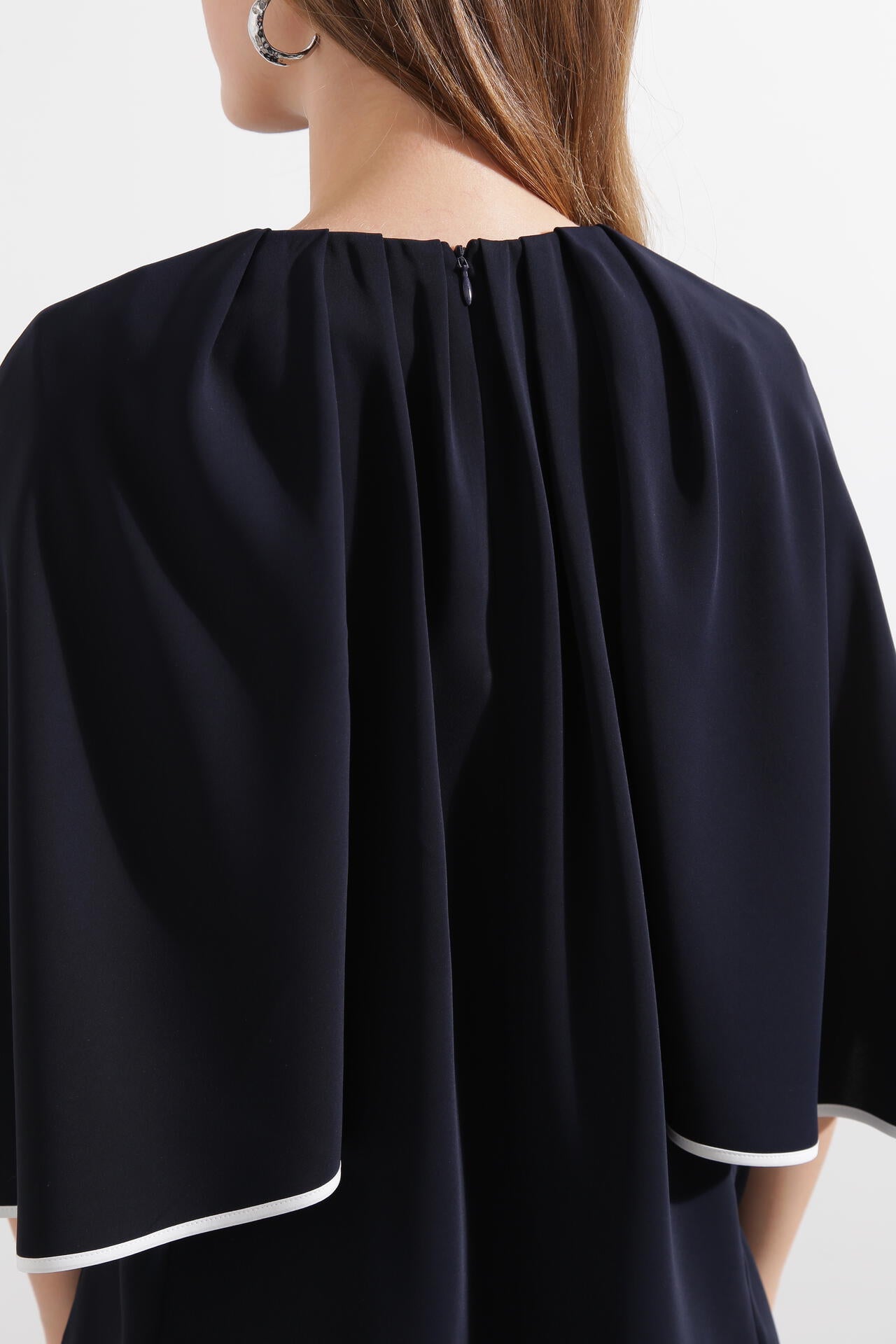 05093ffc-3235-5f46-a2f7-b4a1b8a9c472_Image