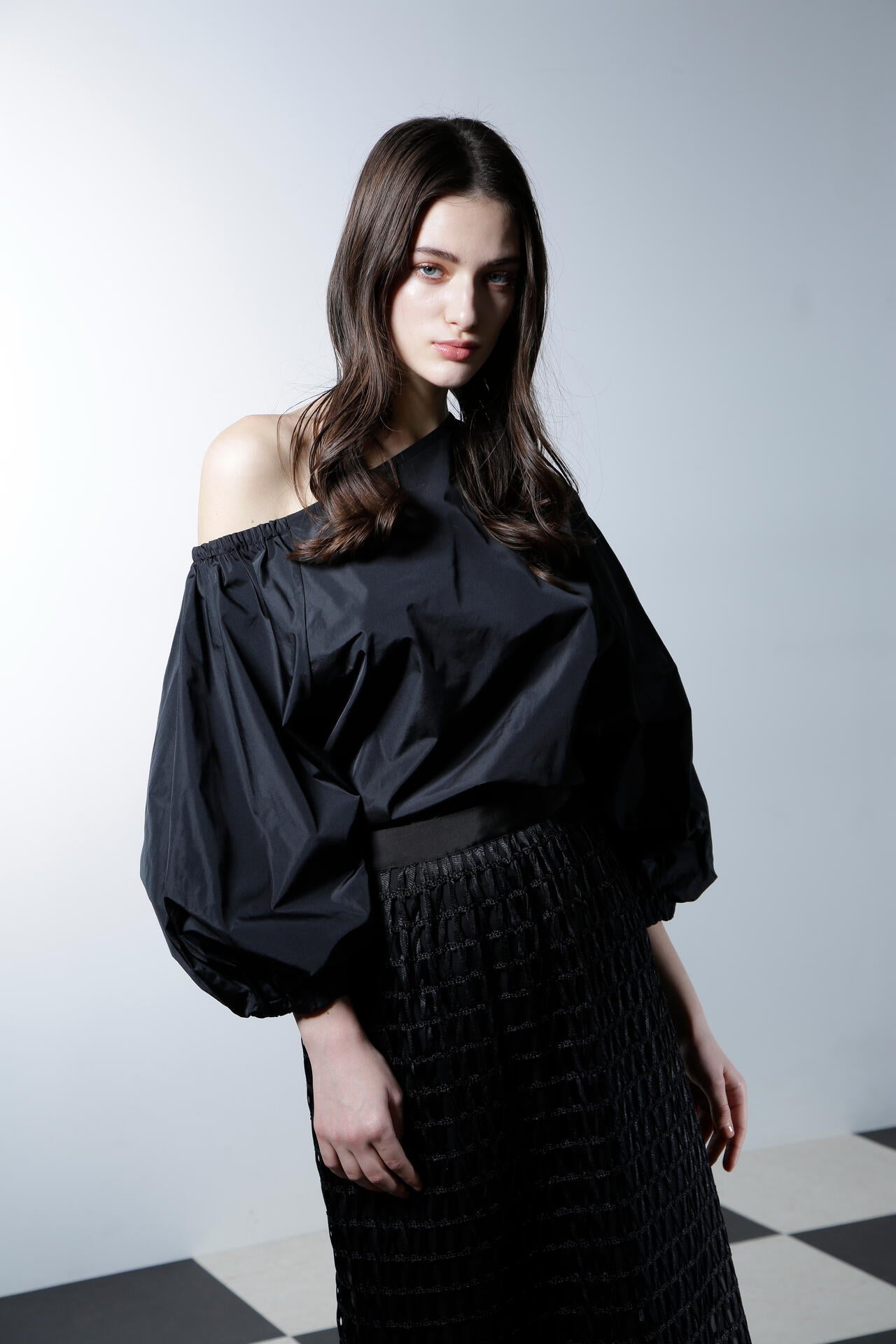 ワンショルダーバルーンブラウス_