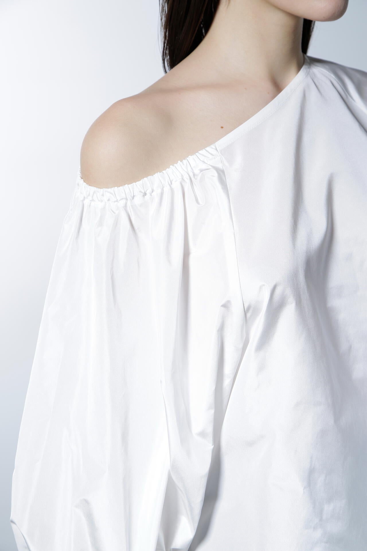 ワンショルダーバルーンブラウス_