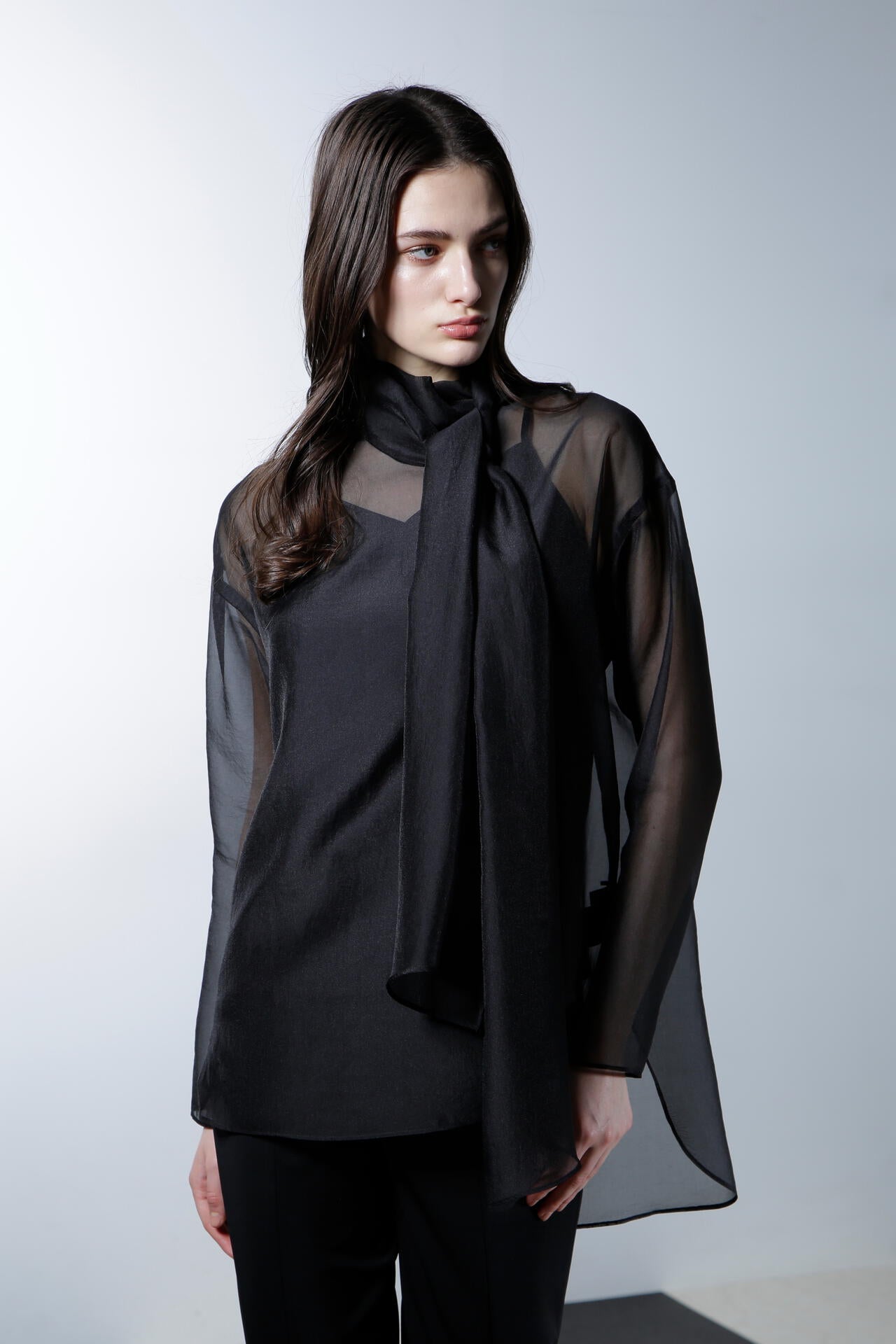 シアータイブラウス_