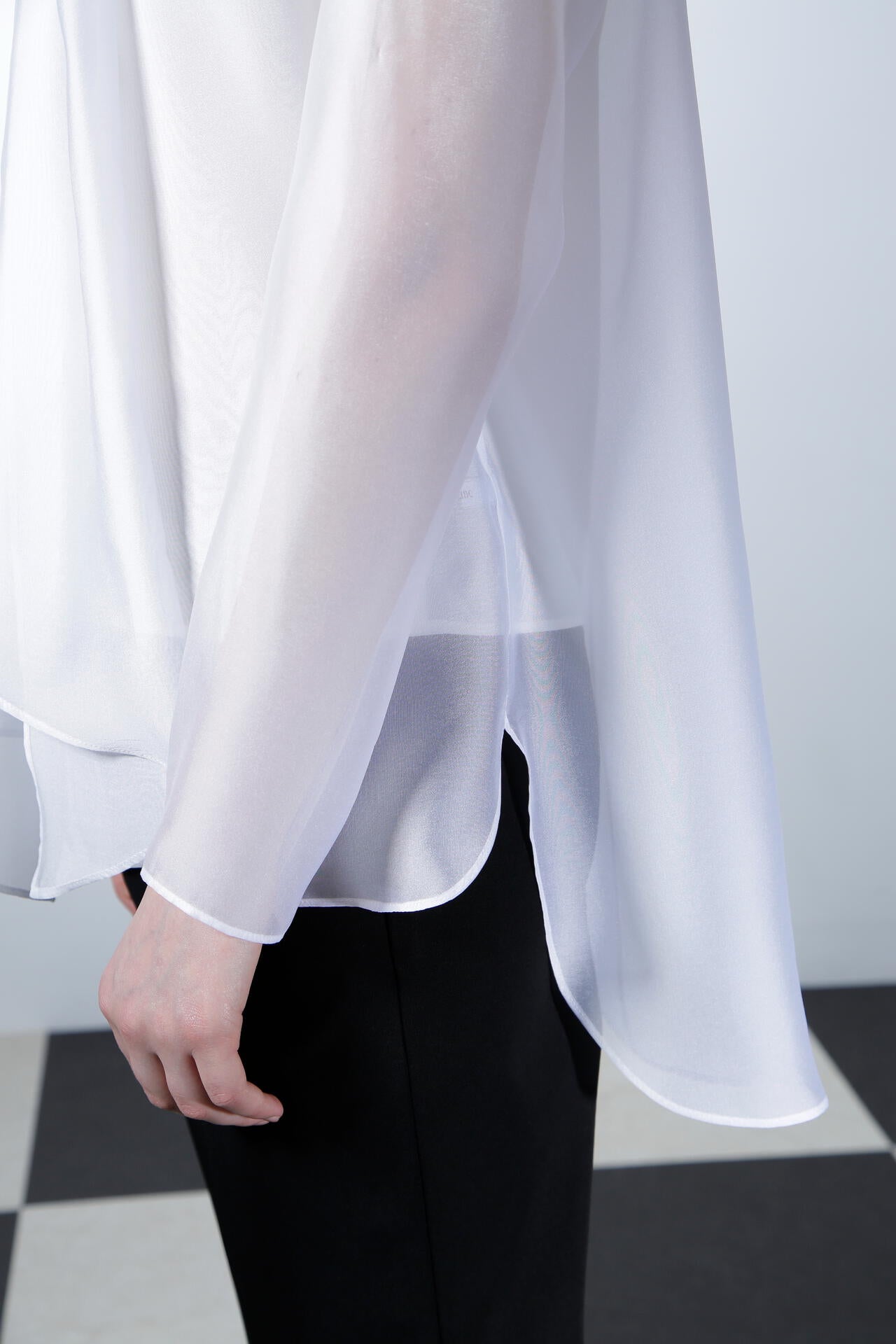 シアータイブラウス_