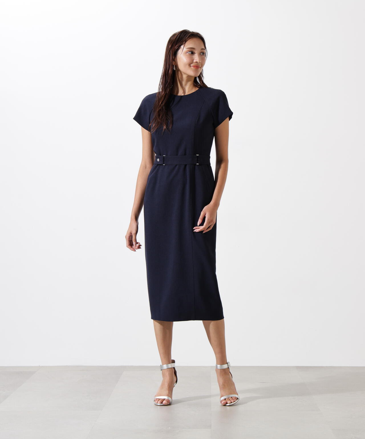 ラグランステッチベルト付きワンピース