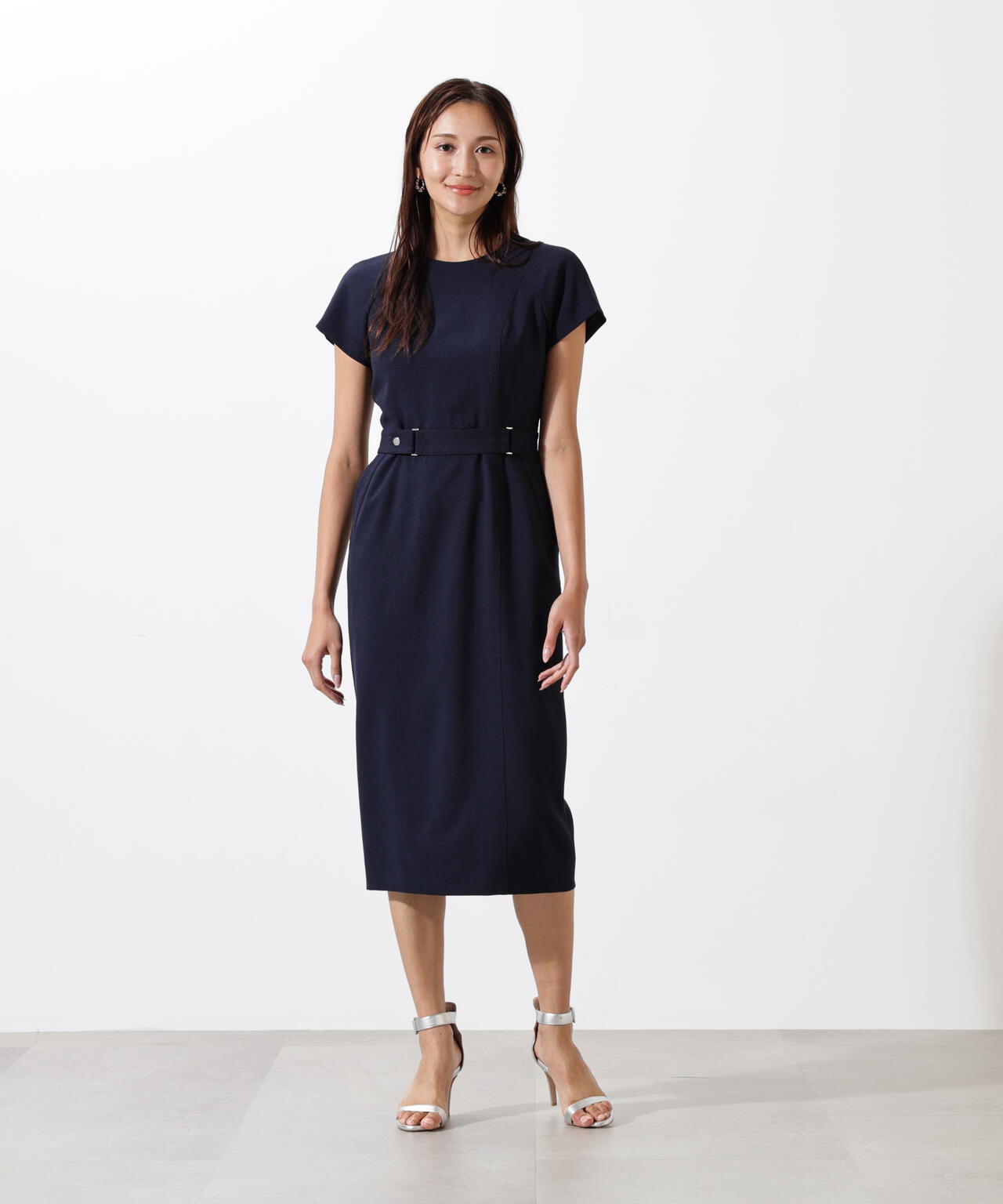 ラグランステッチベルト付きワンピース