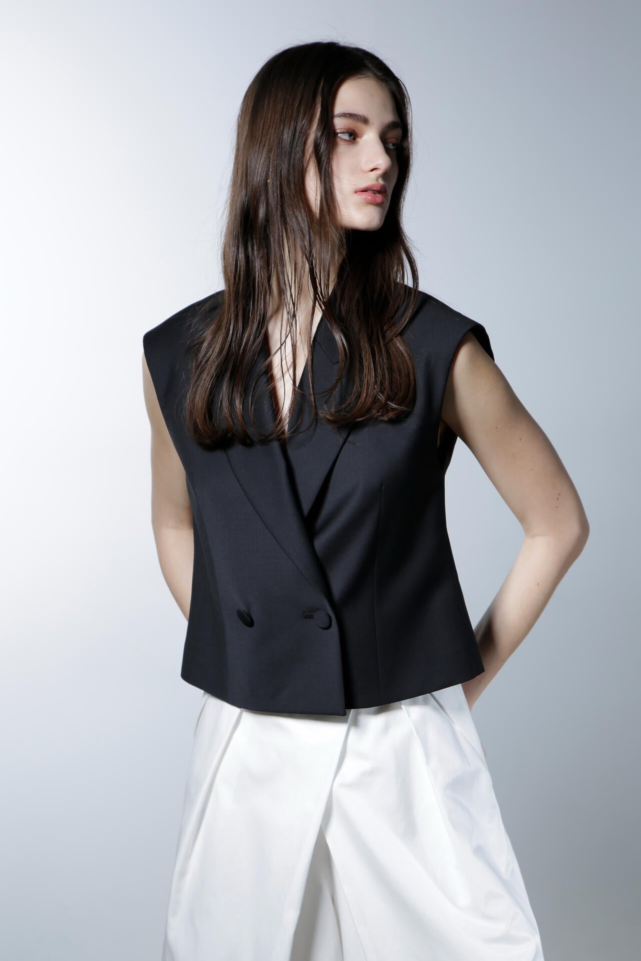 ノースリーブショートジャケット_