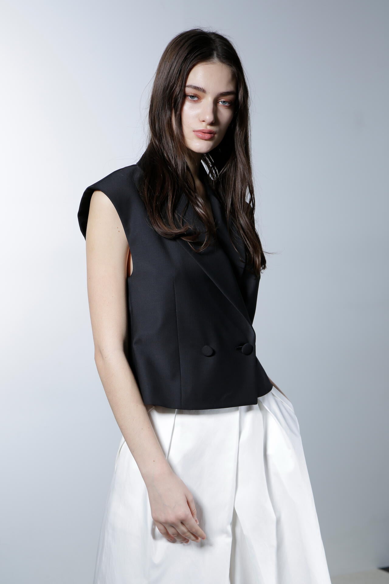 ノースリーブショートジャケット_