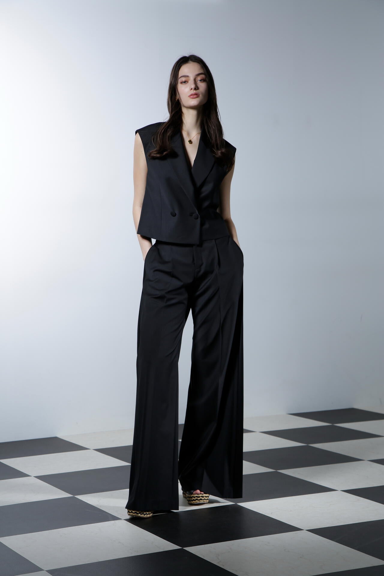 ノースリーブショートジャケット_