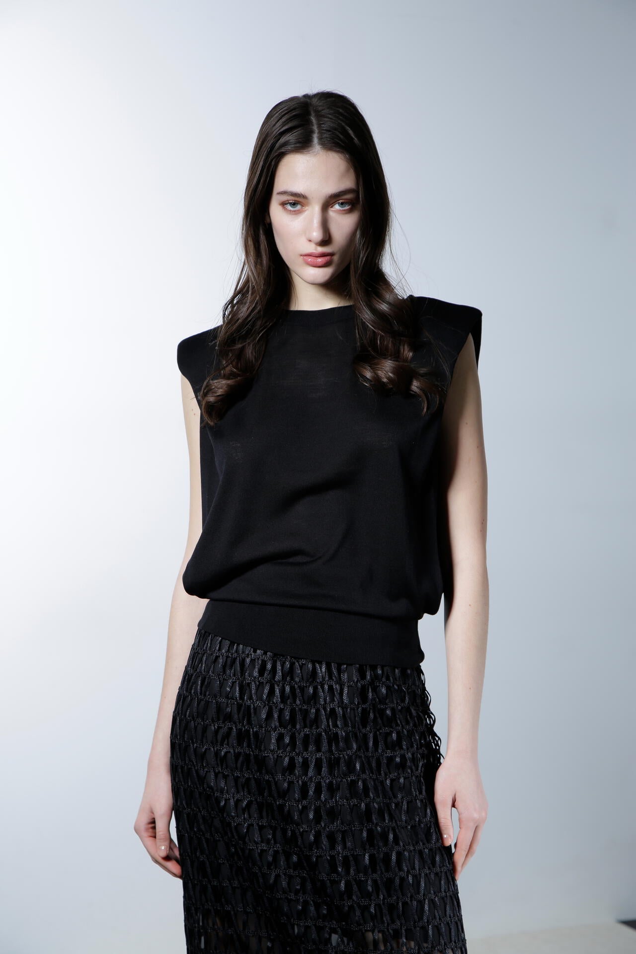 ショルダーパットニットトップス_