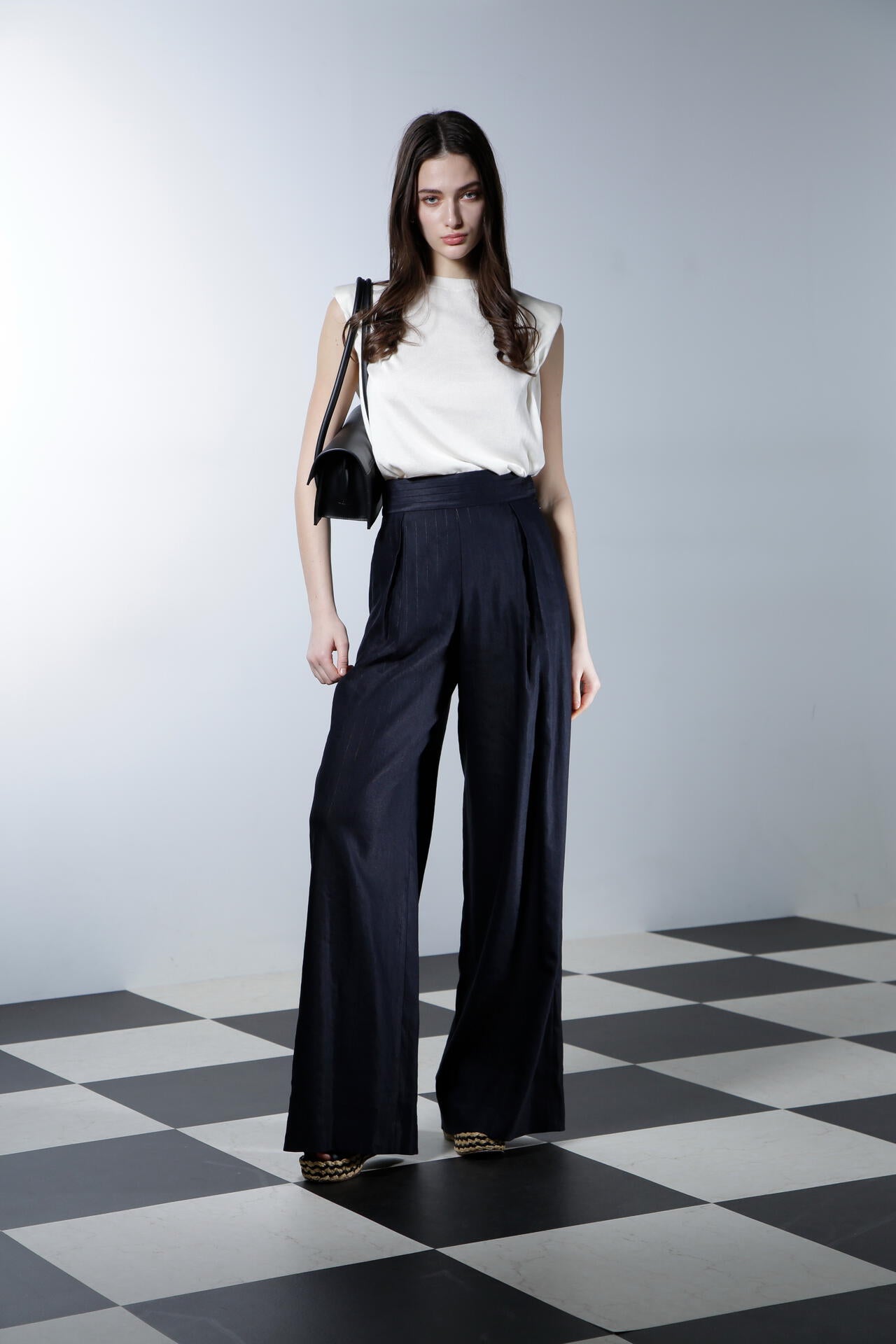 ショルダーパットニットトップス_