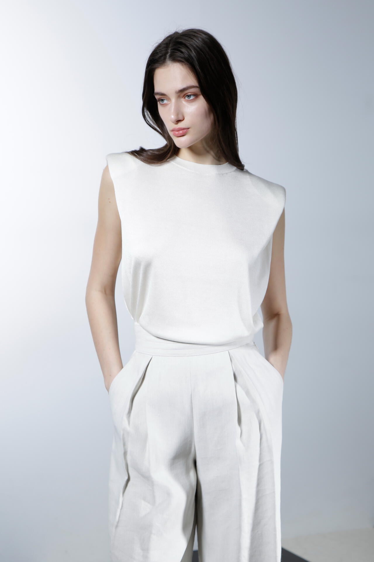 ショルダーパットニットトップス_