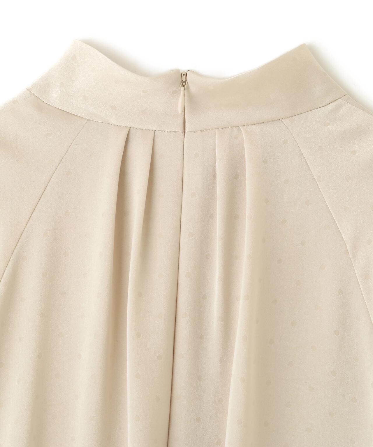 ギャザーネックドットジャガードブラウス