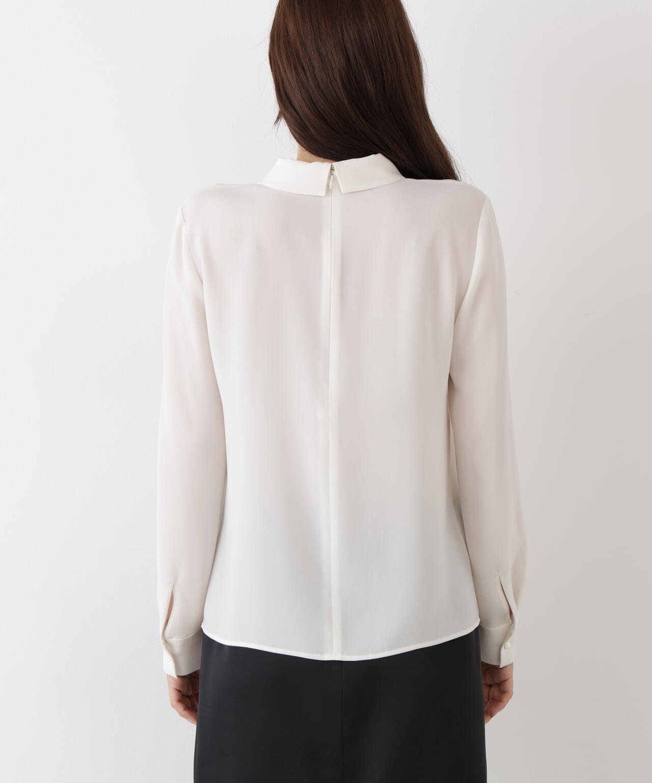 ラッフルボウタイブラウス