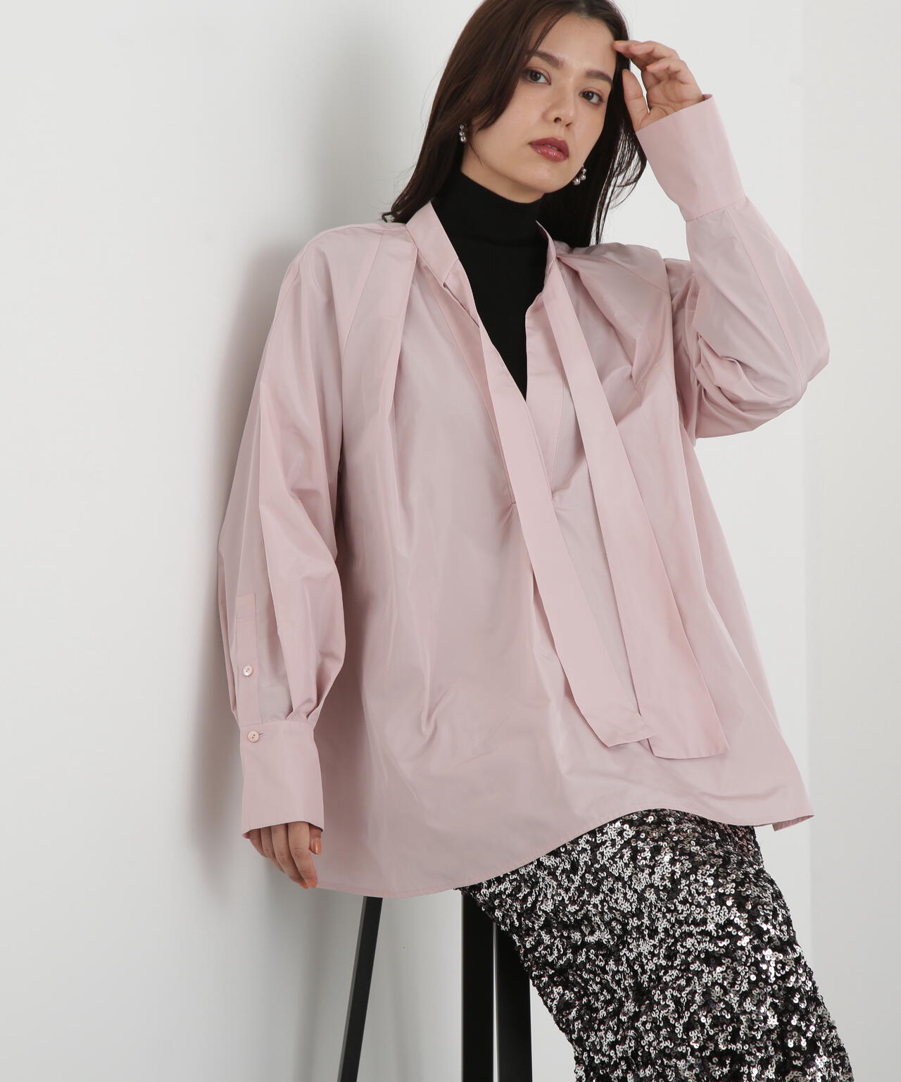 タックフレアボウブラウス