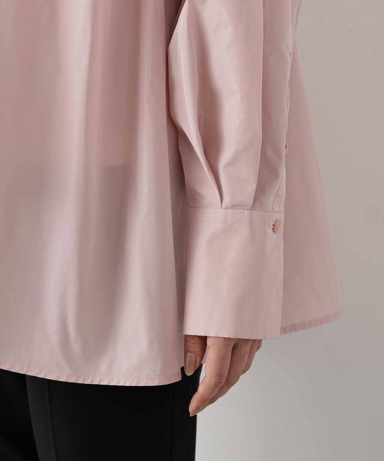 タックフレアボウブラウス