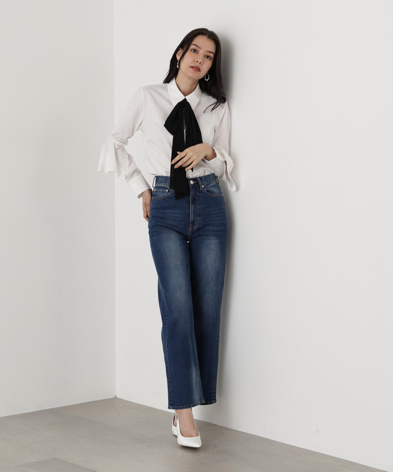 ラッフルスリーブリボンブラウス