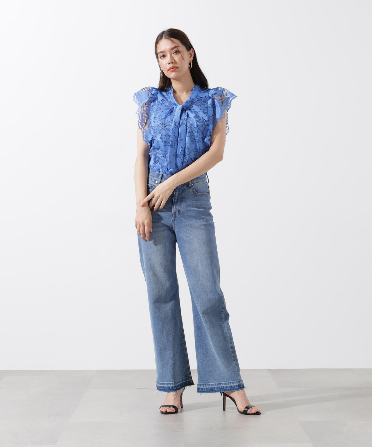 16b64bf6-3ad8-54c7-b1b1-aad206351f3c_Image