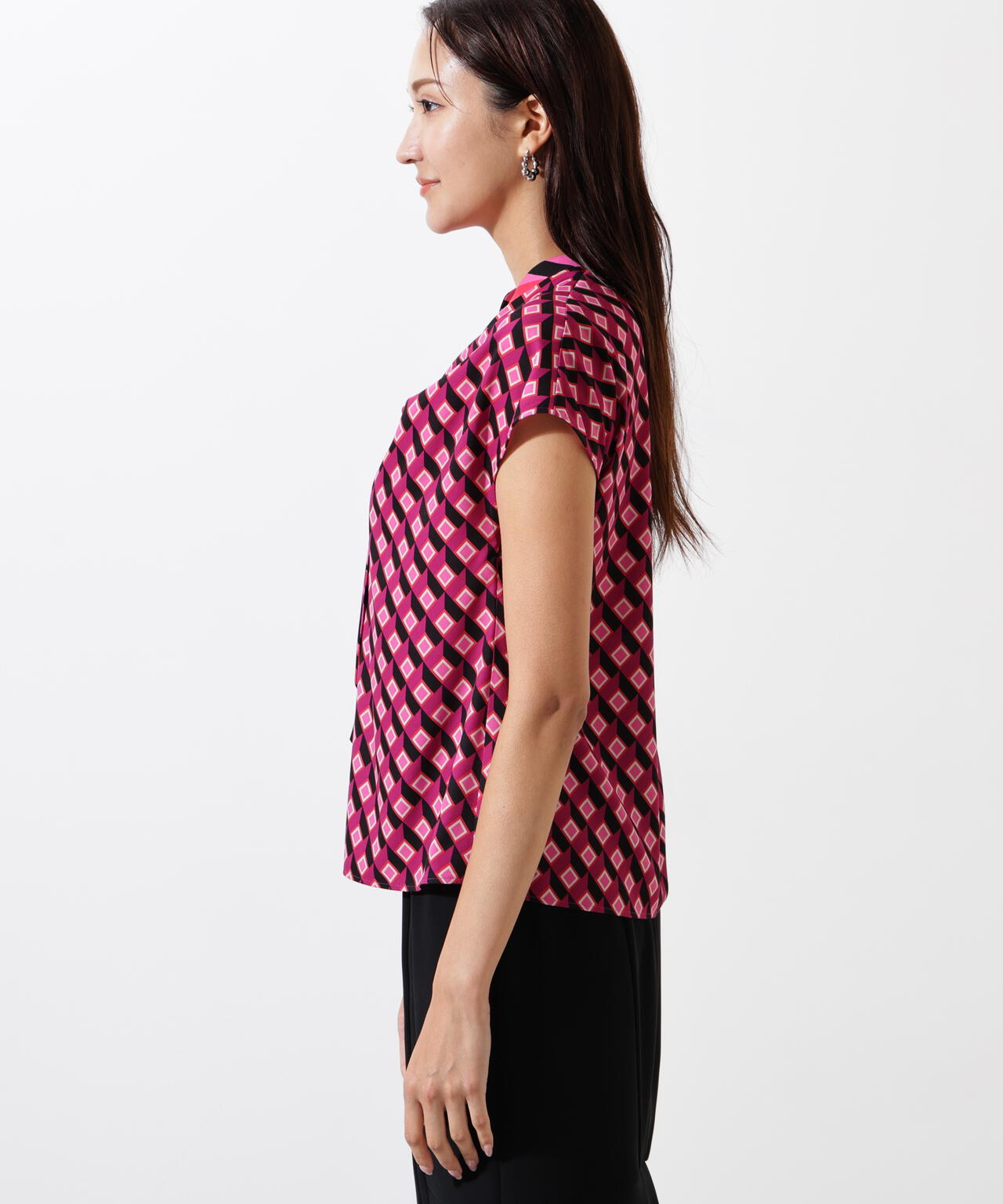 ジオメトリックプリントクロスリボンブラウス