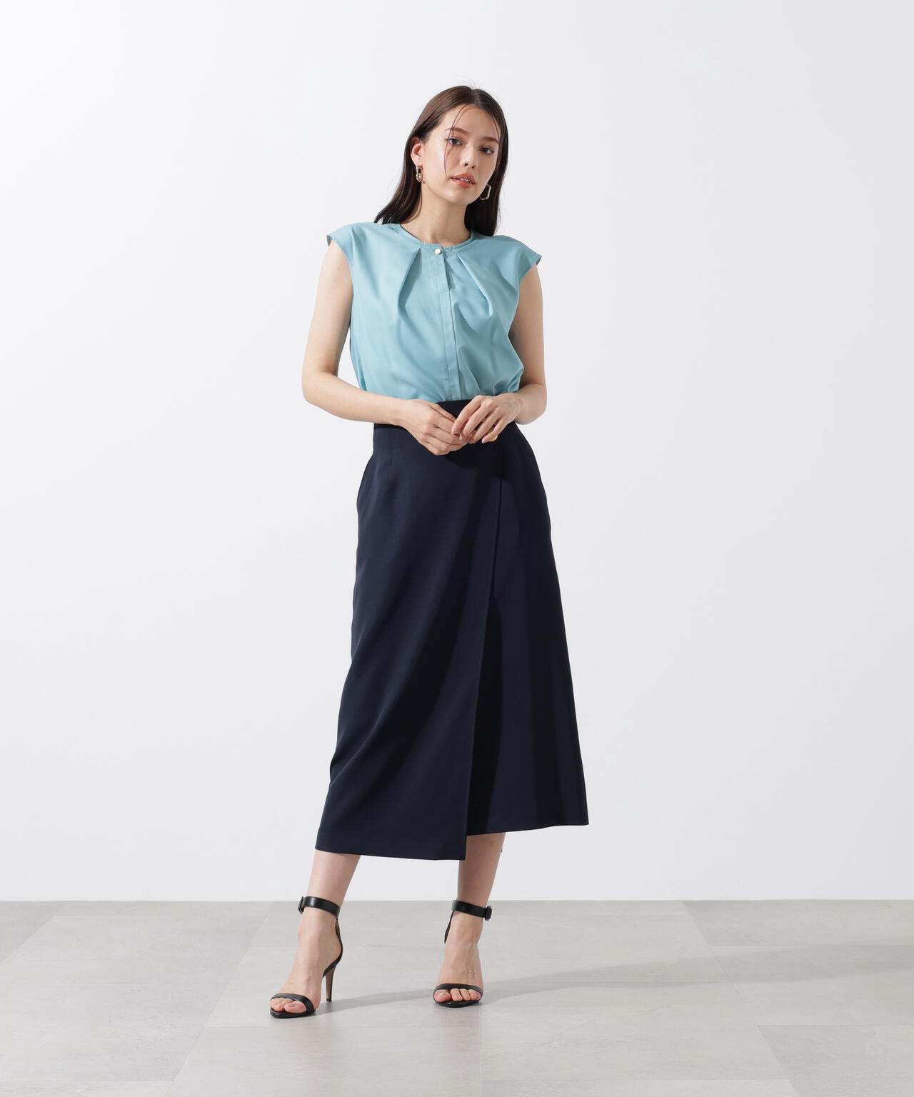 ステップヘムラップスカート