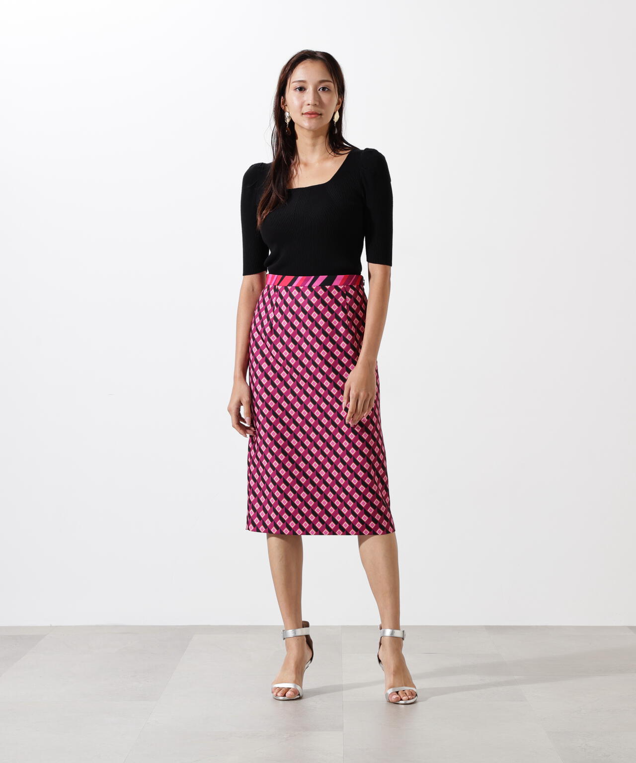 ジオメトリックプリントコンビタイトスカート