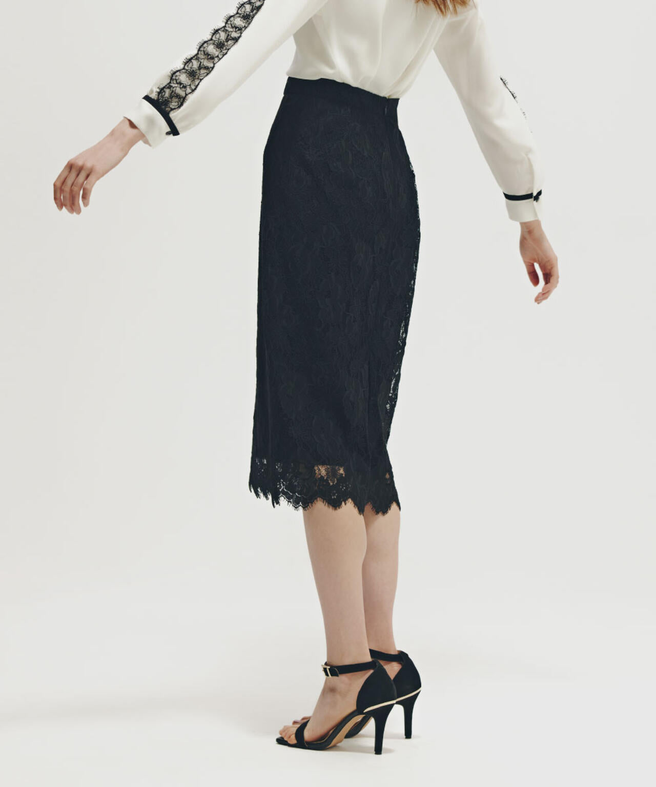 グラデーションフラワーレーススカート