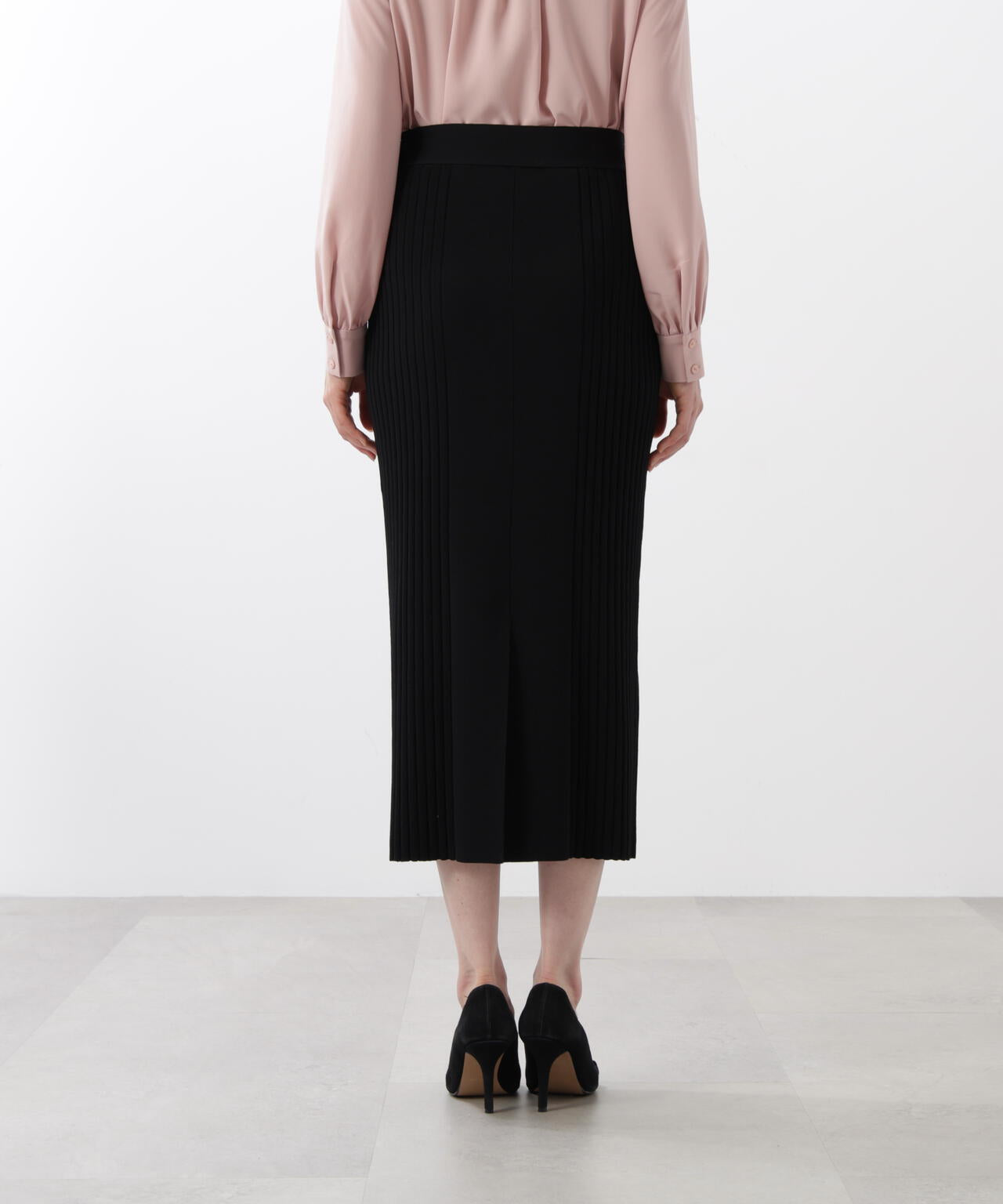 ベルト付き総針ニットタイトスカート