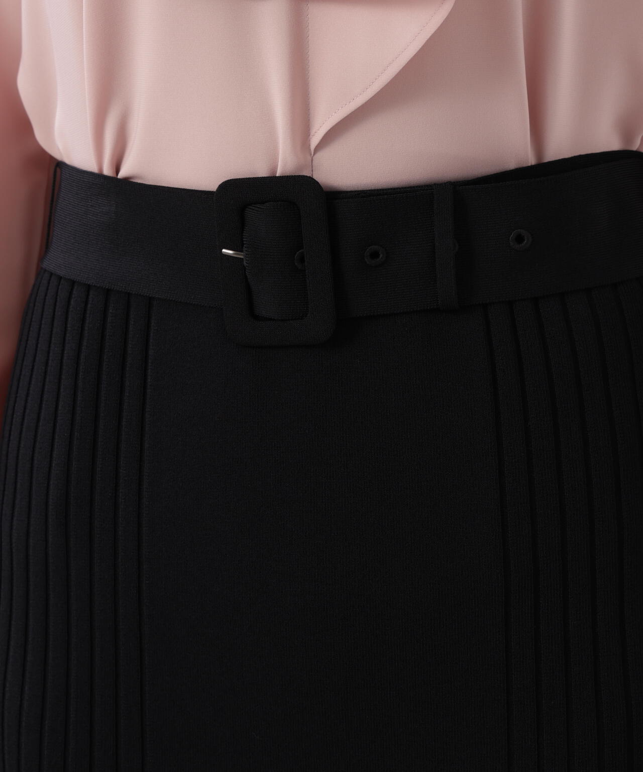 ベルト付き総針ニットタイトスカート