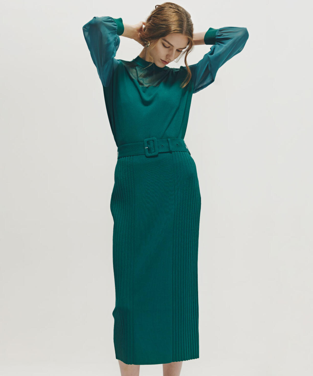 ベルト付き総針ニットタイトスカート