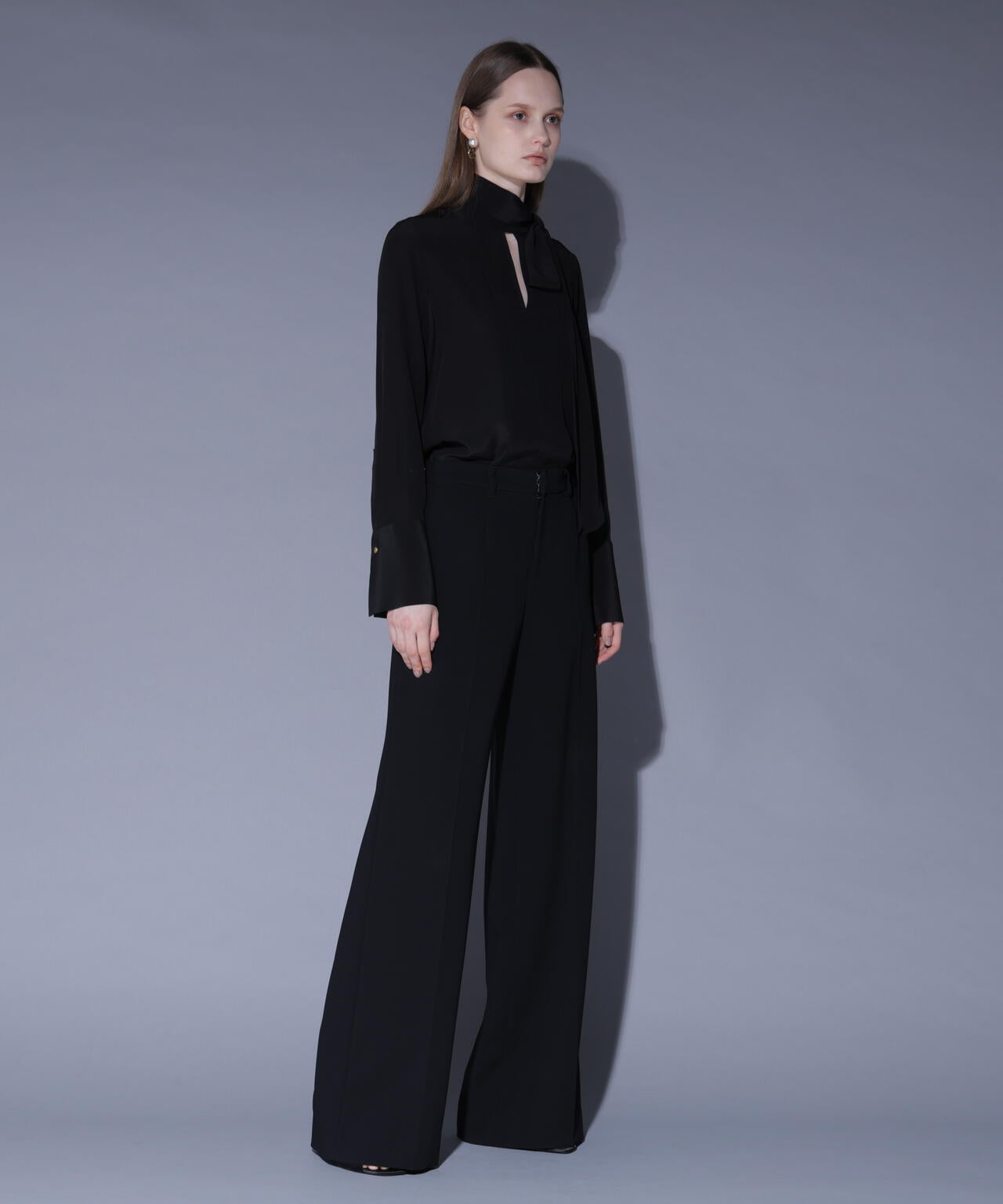 センターシームセミワイドパンツ_