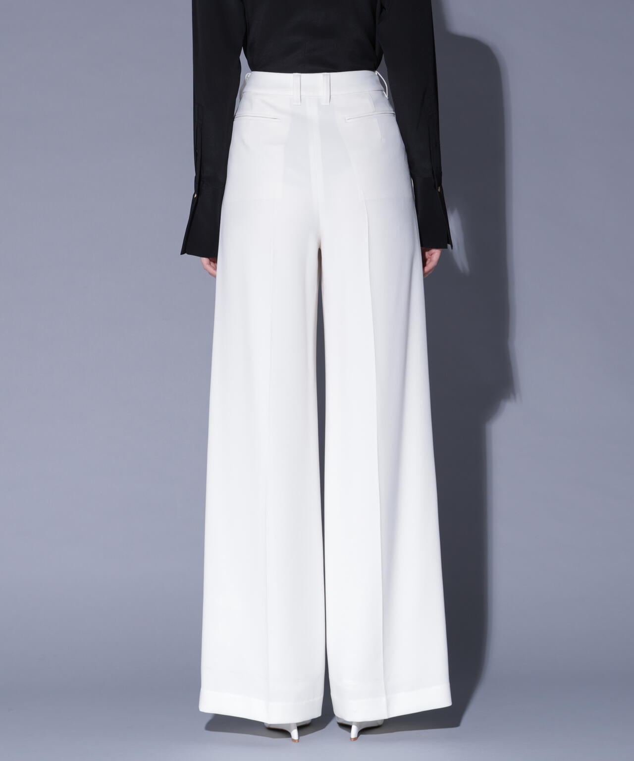 センターシームセミワイドパンツ_