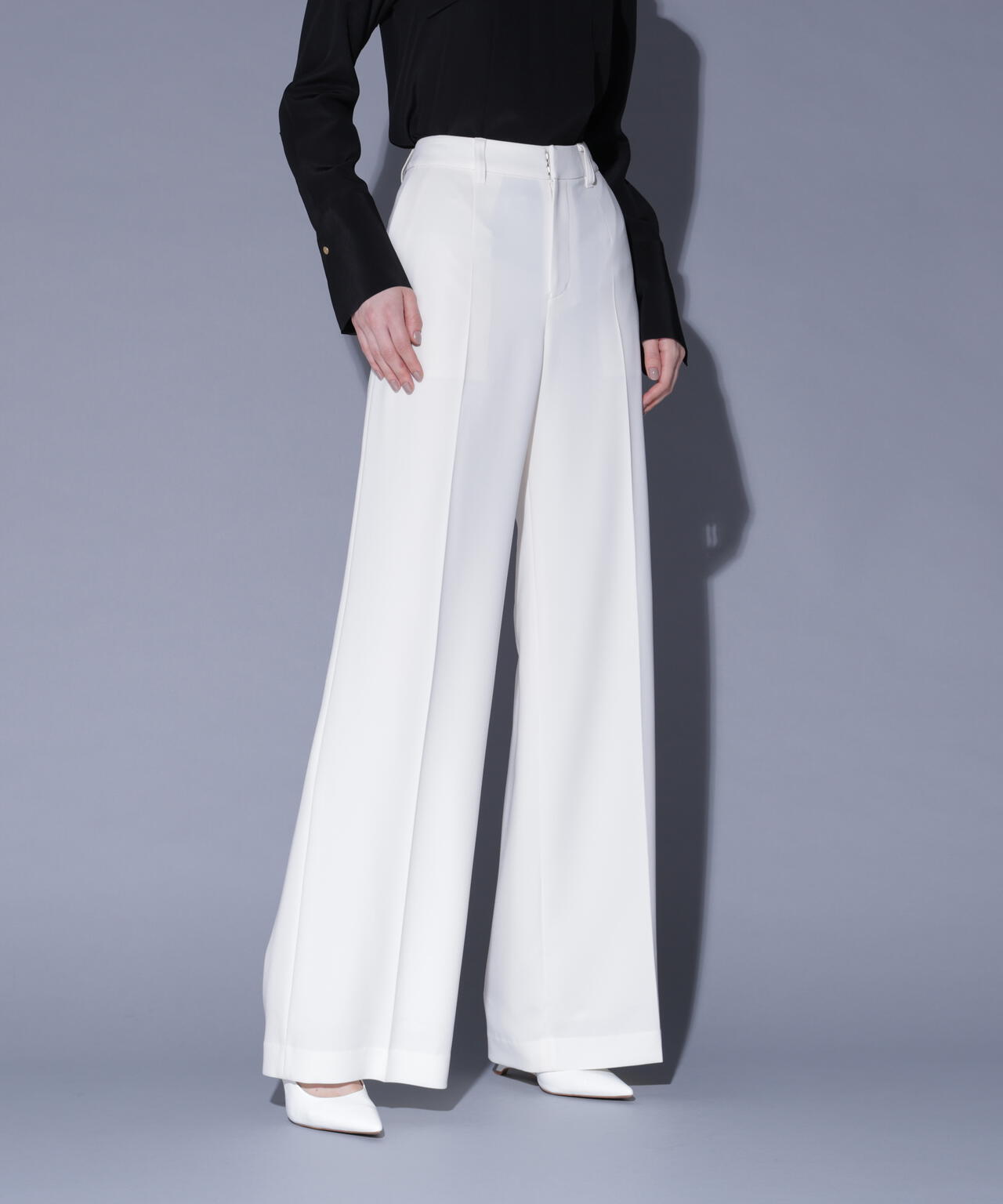 センターシームセミワイドパンツ_