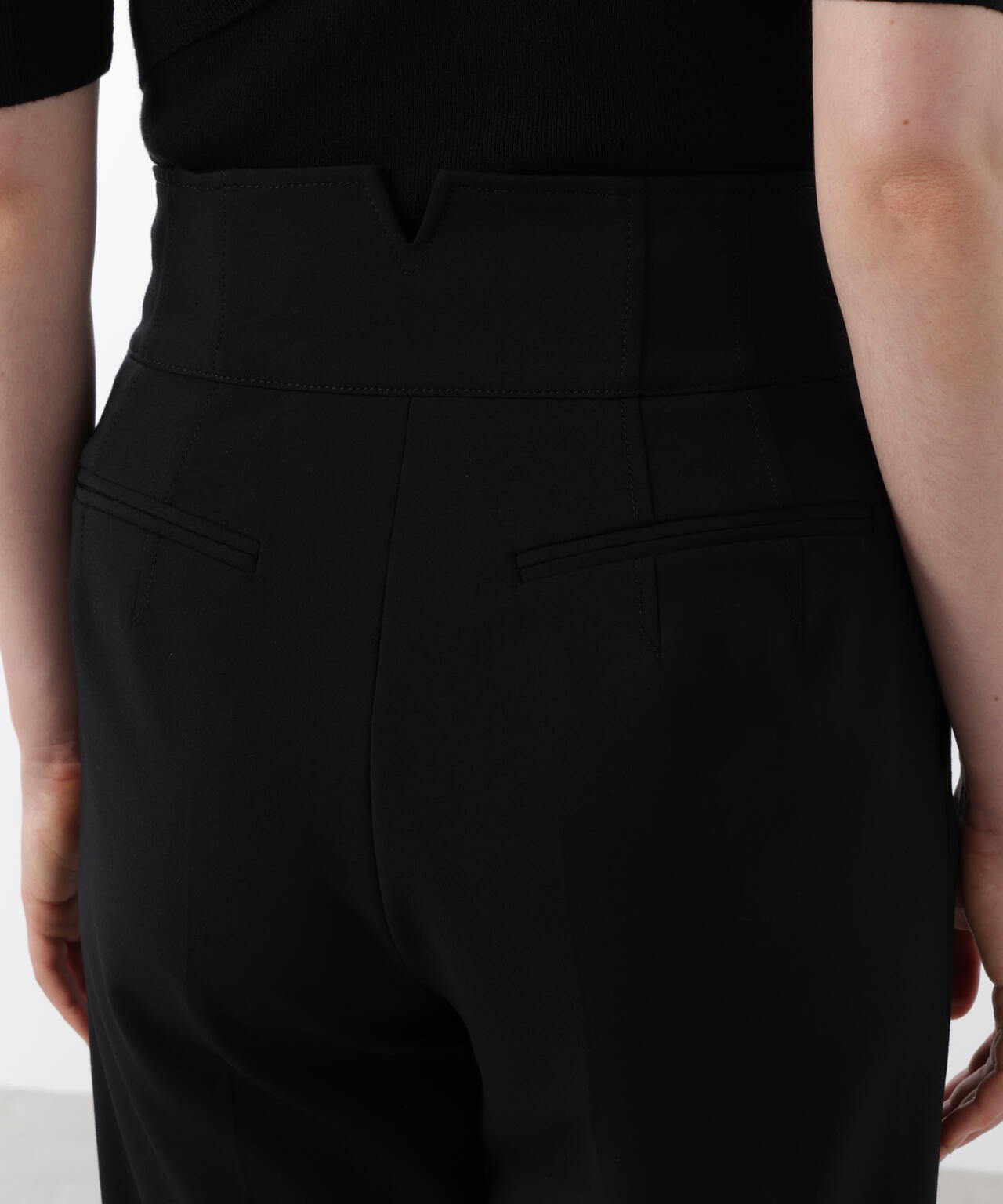 サイドボタンテーパードパンツ