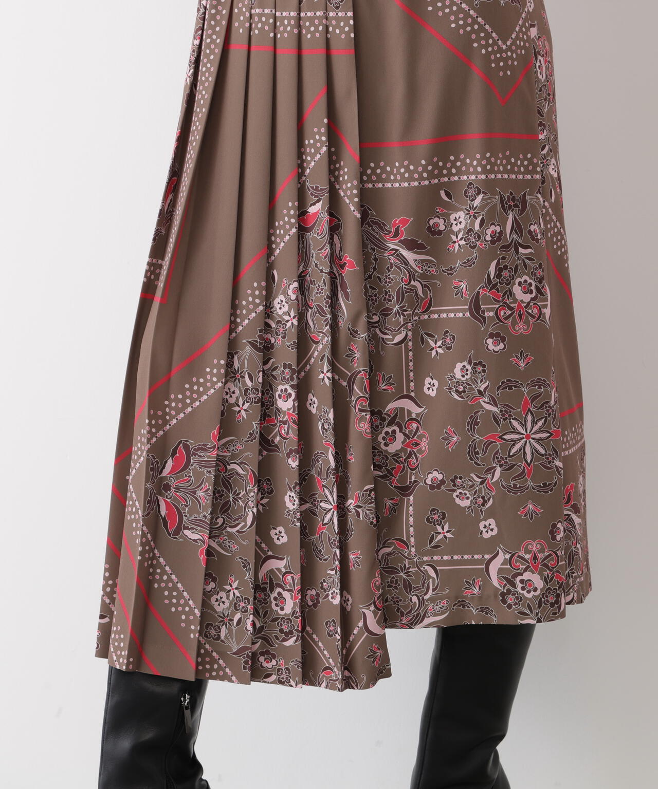 フローラルスカーフプリントワンピース