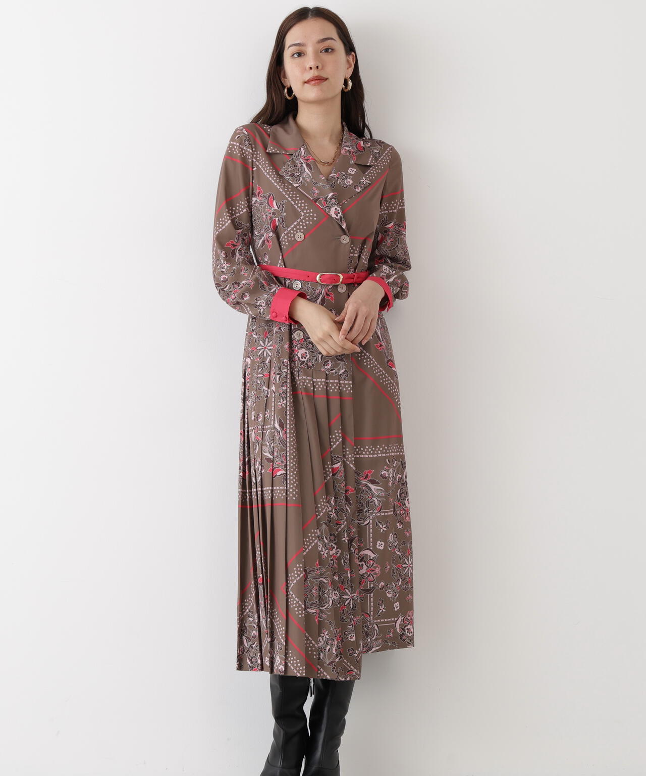 フローラルスカーフプリントワンピース