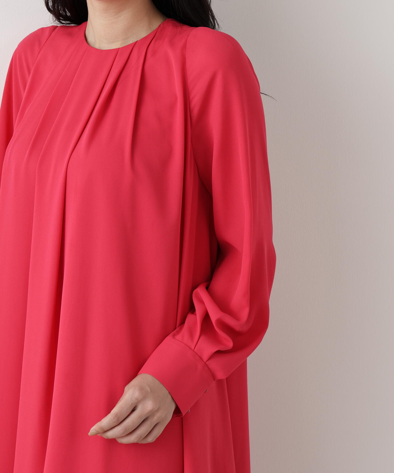 タックフレアジョーゼットワンピース