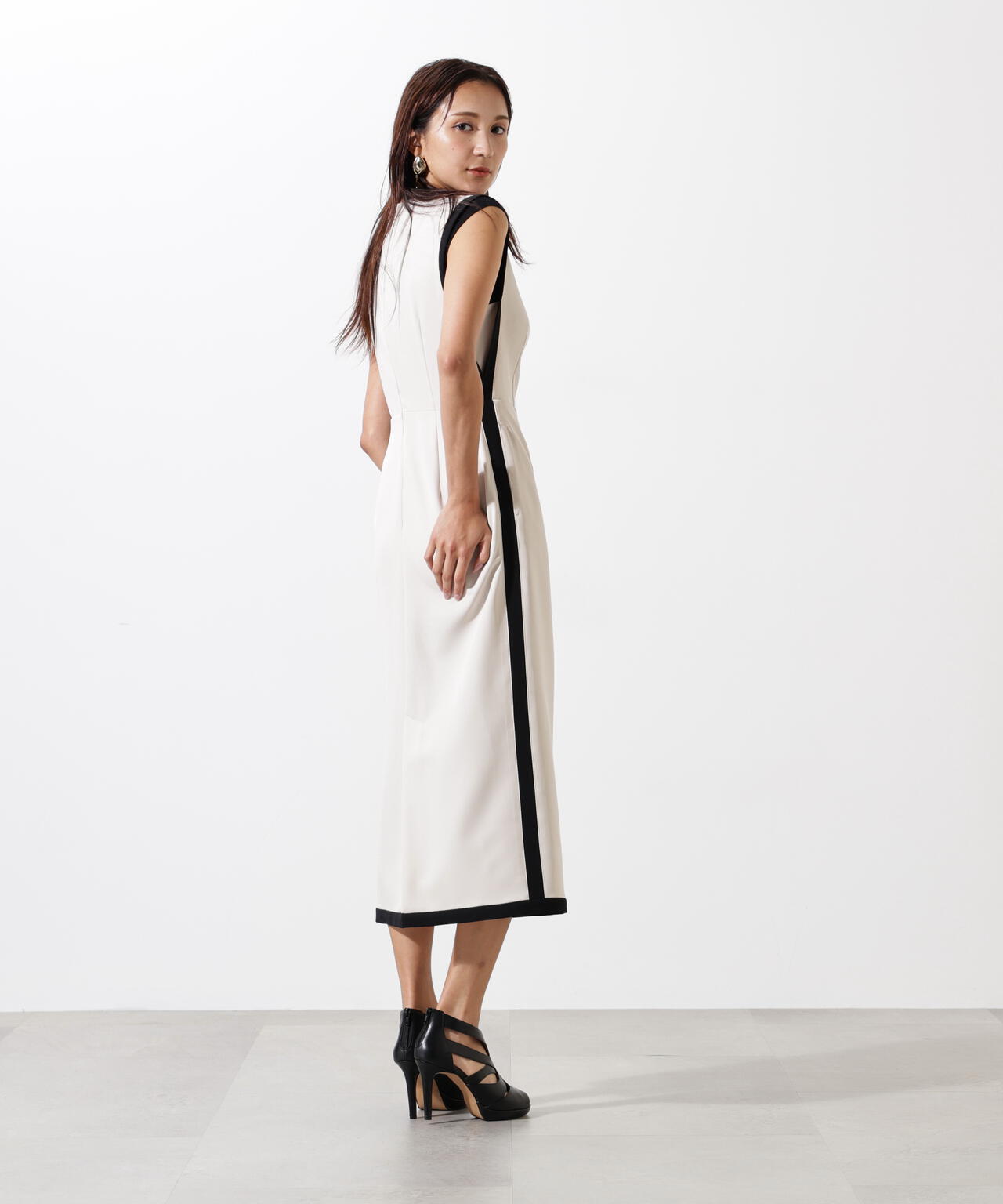 バイカラーVネックジャンスカ