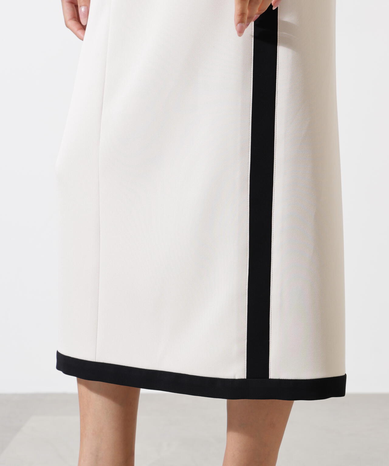 バイカラーVネックジャンスカ