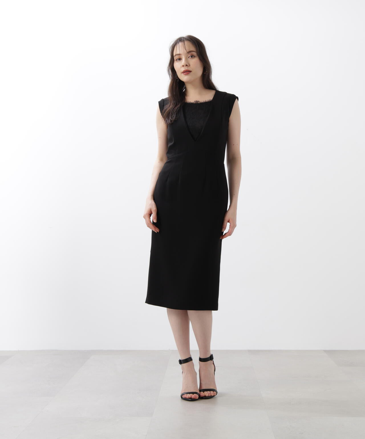 【URBAN PRECIOUS】レースコンビタイトワンピース