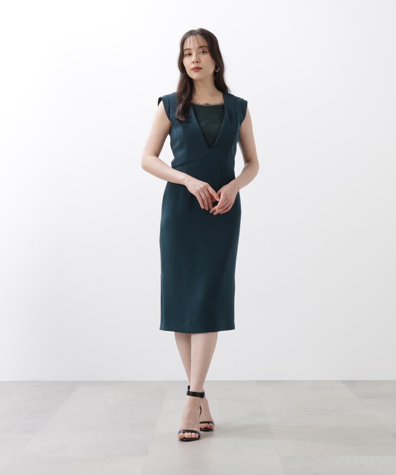 【URBAN PRECIOUS】レースコンビタイトワンピース