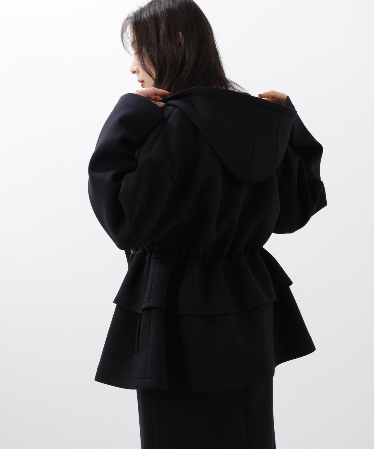 ウエストフレアダンボールフーディー