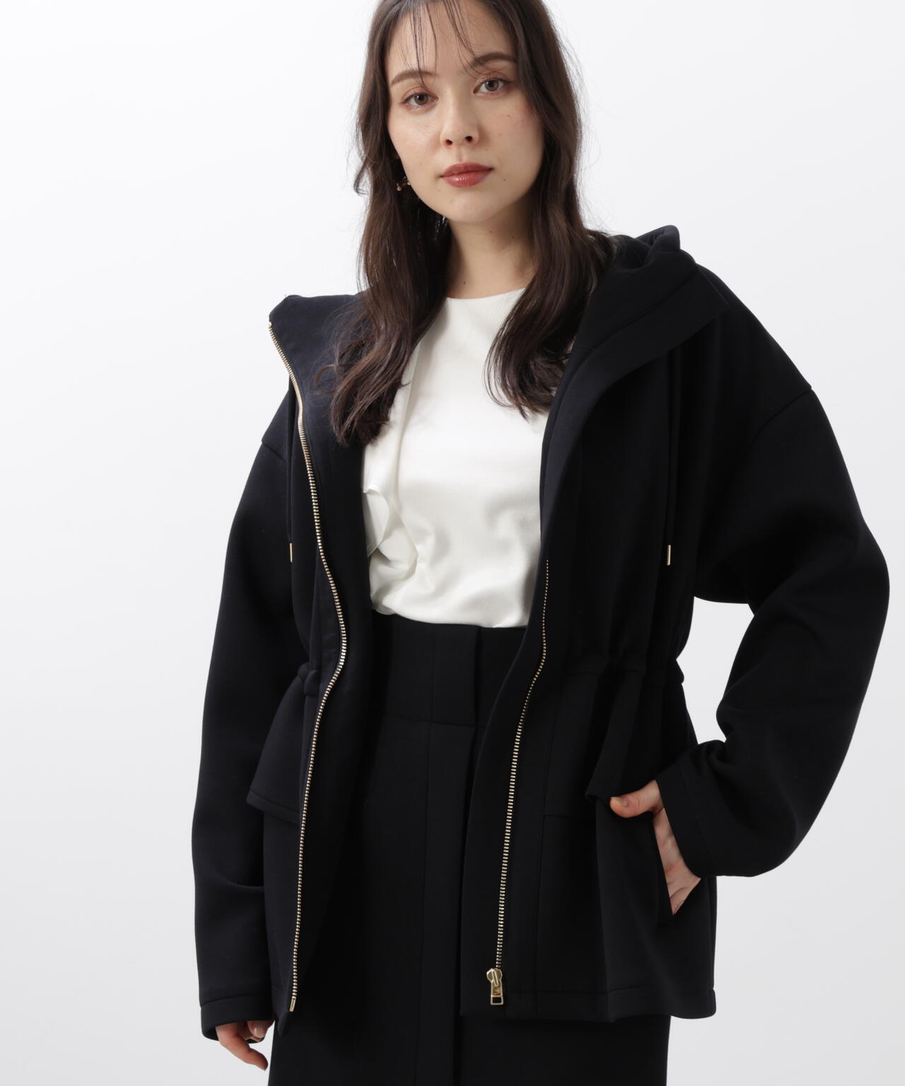 ウエストフレアダンボールフーディー