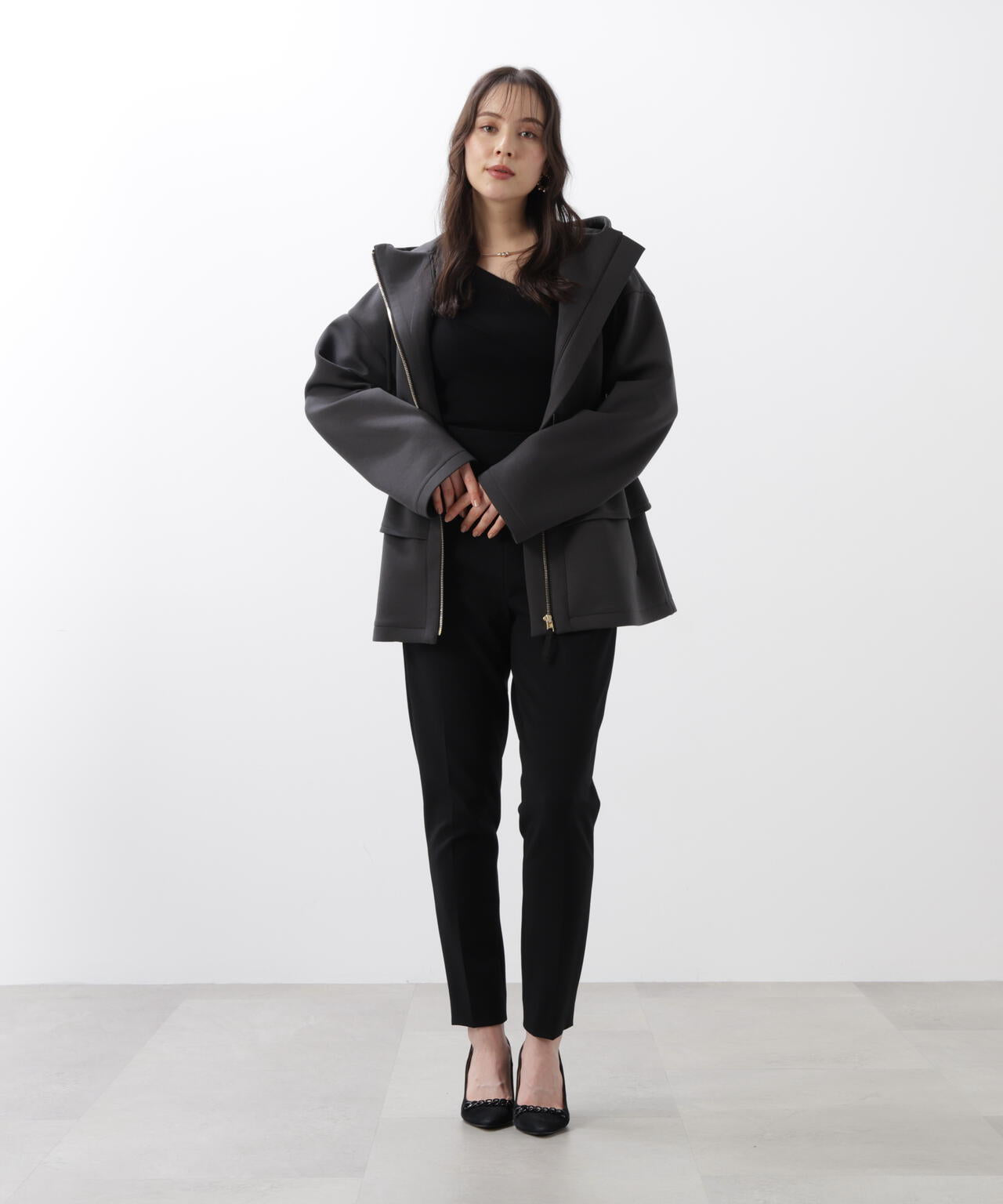 ウエストフレアダンボールフーディー