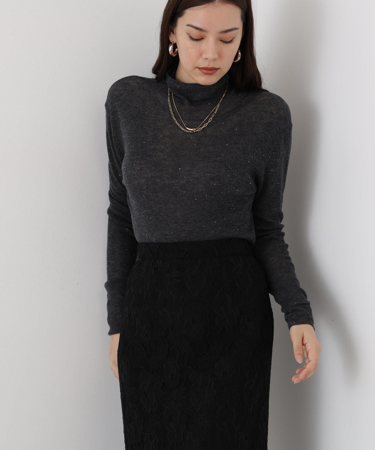 スパンコールシアーモックネックプルオーバー