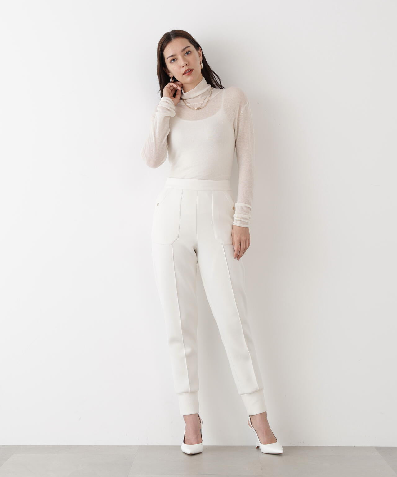 スパンコールシアーモックネックプルオーバー