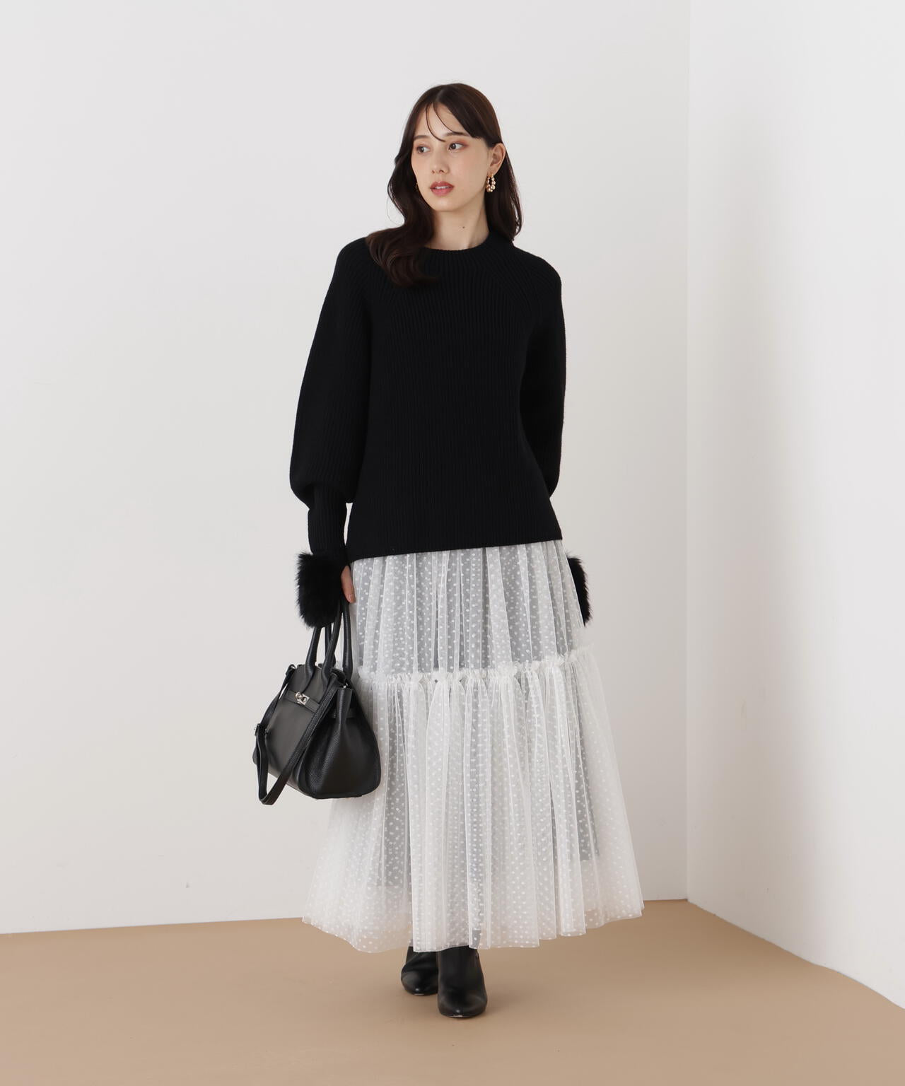 ファーグローブ付き畦ニットプルオーバー