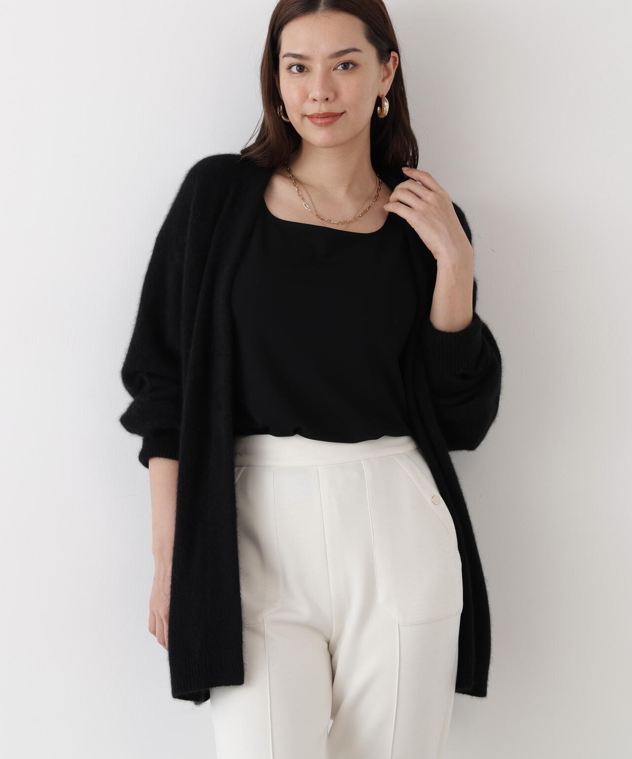 エアリーウールVネックカーディガン