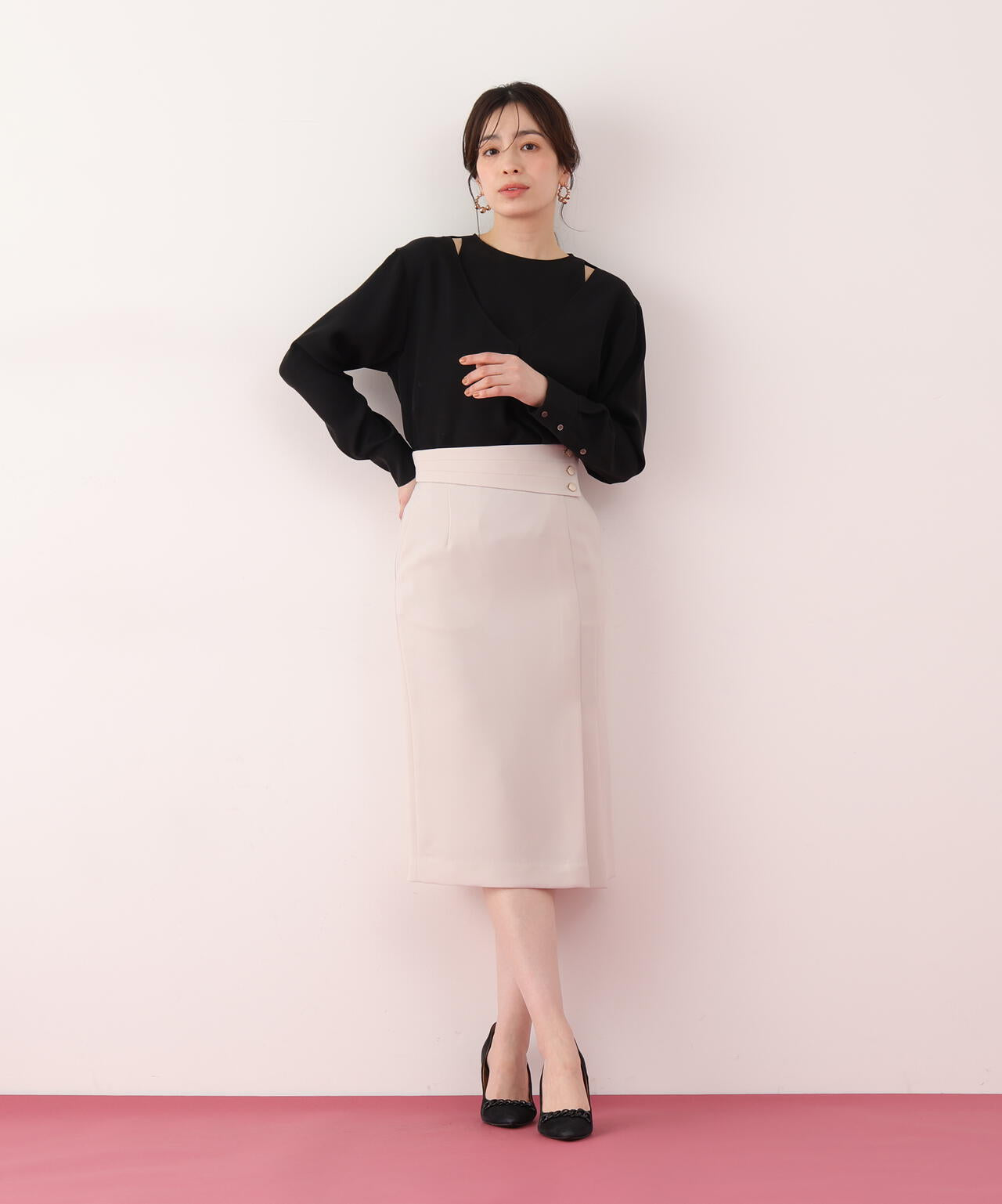 ダブルサテンレイヤードブラウス