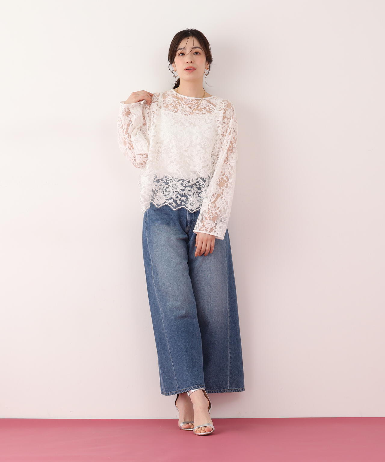 スカラレースブラウス
