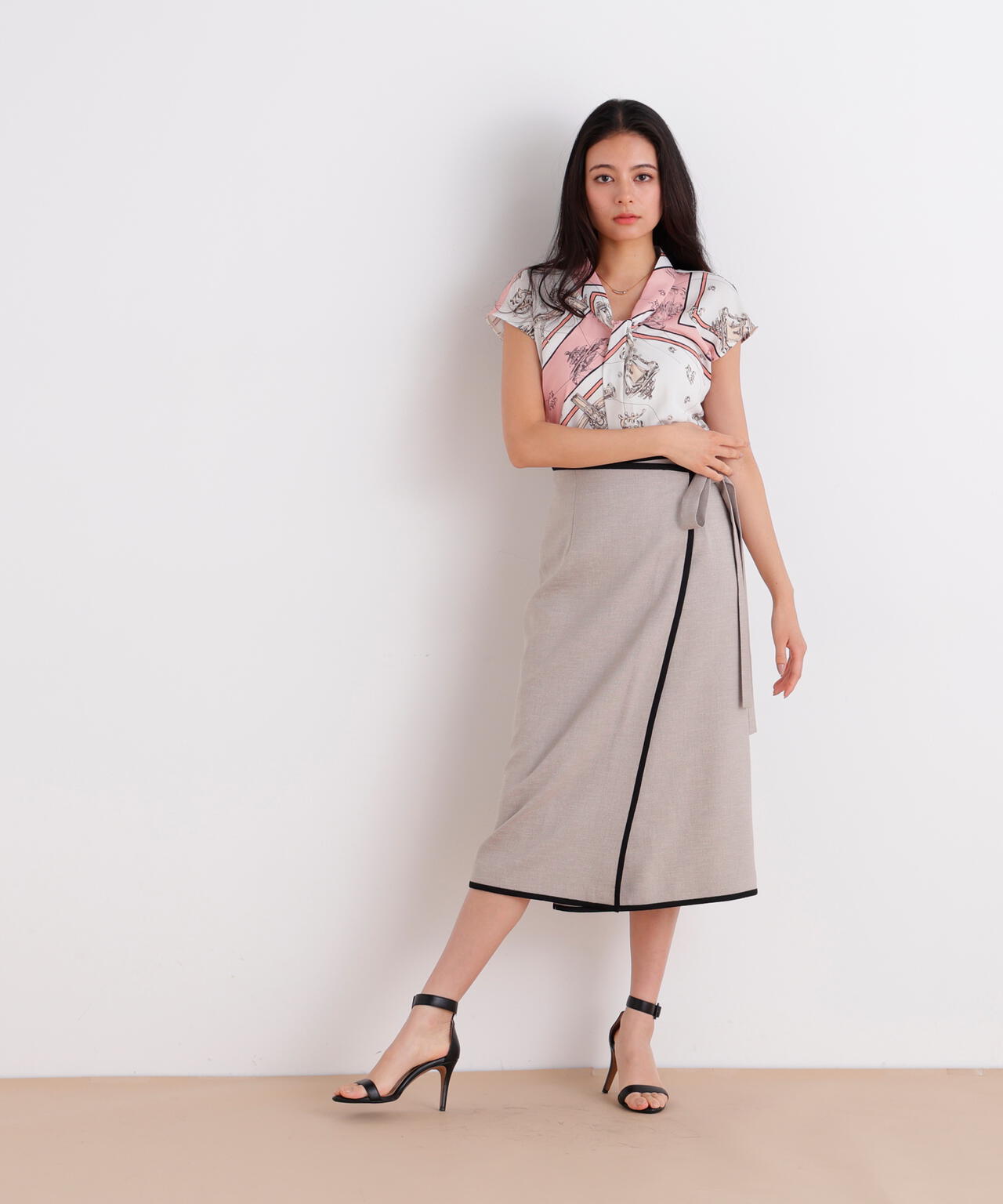 167cm B:82 W: 62H:88 着用サイズ:38