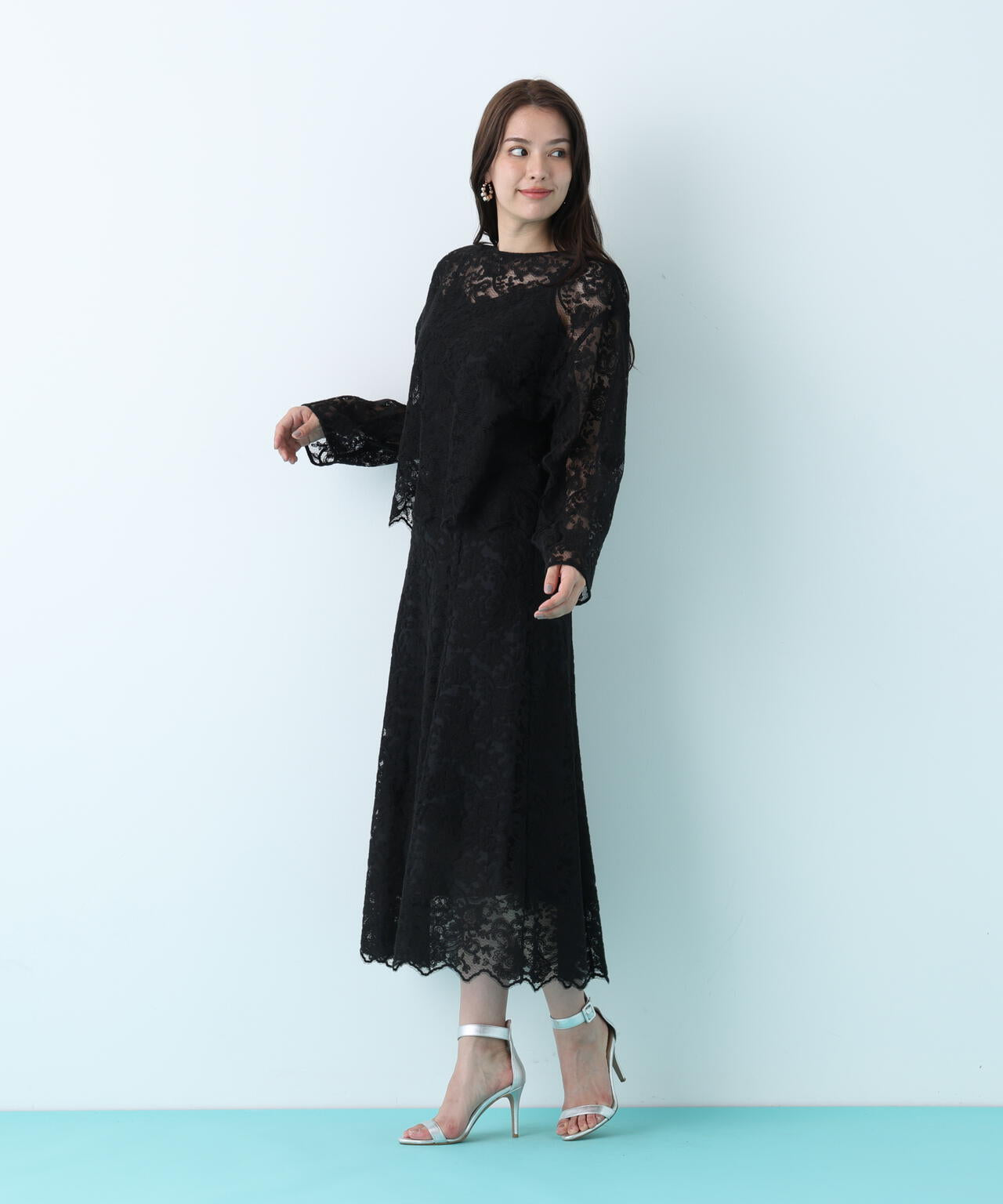 スカラレースフレアスカート