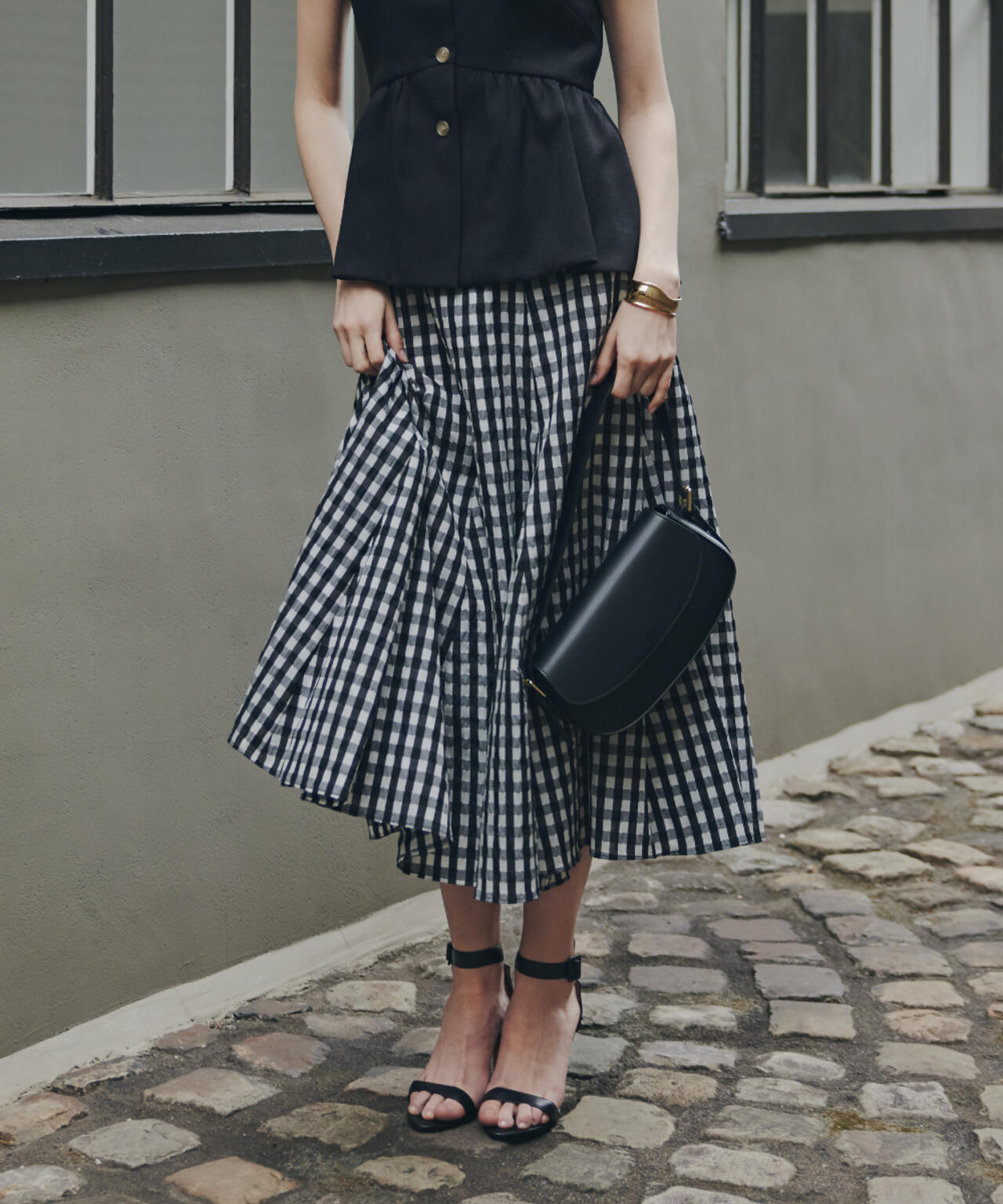 167cm B:82 W: 62H:88 着用サイズ:38